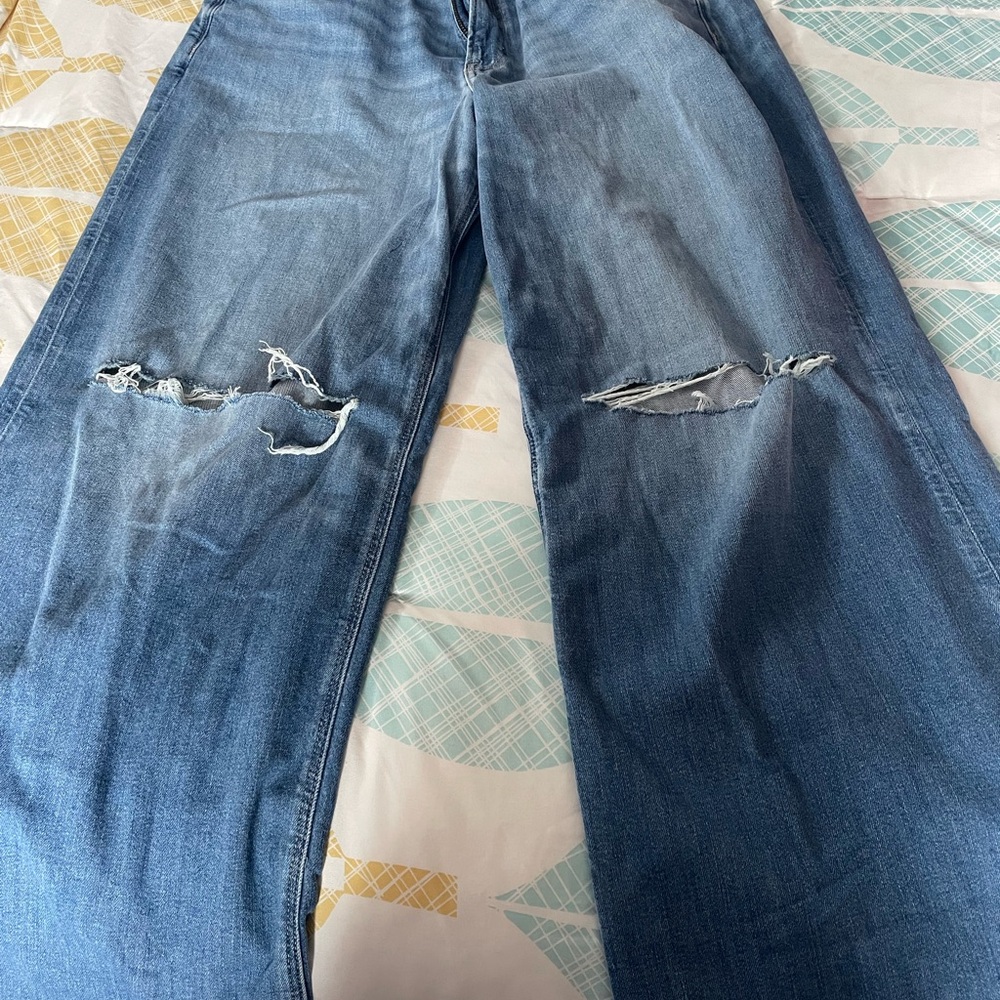 American Eagle Outfitters High Rise Blue Jeans